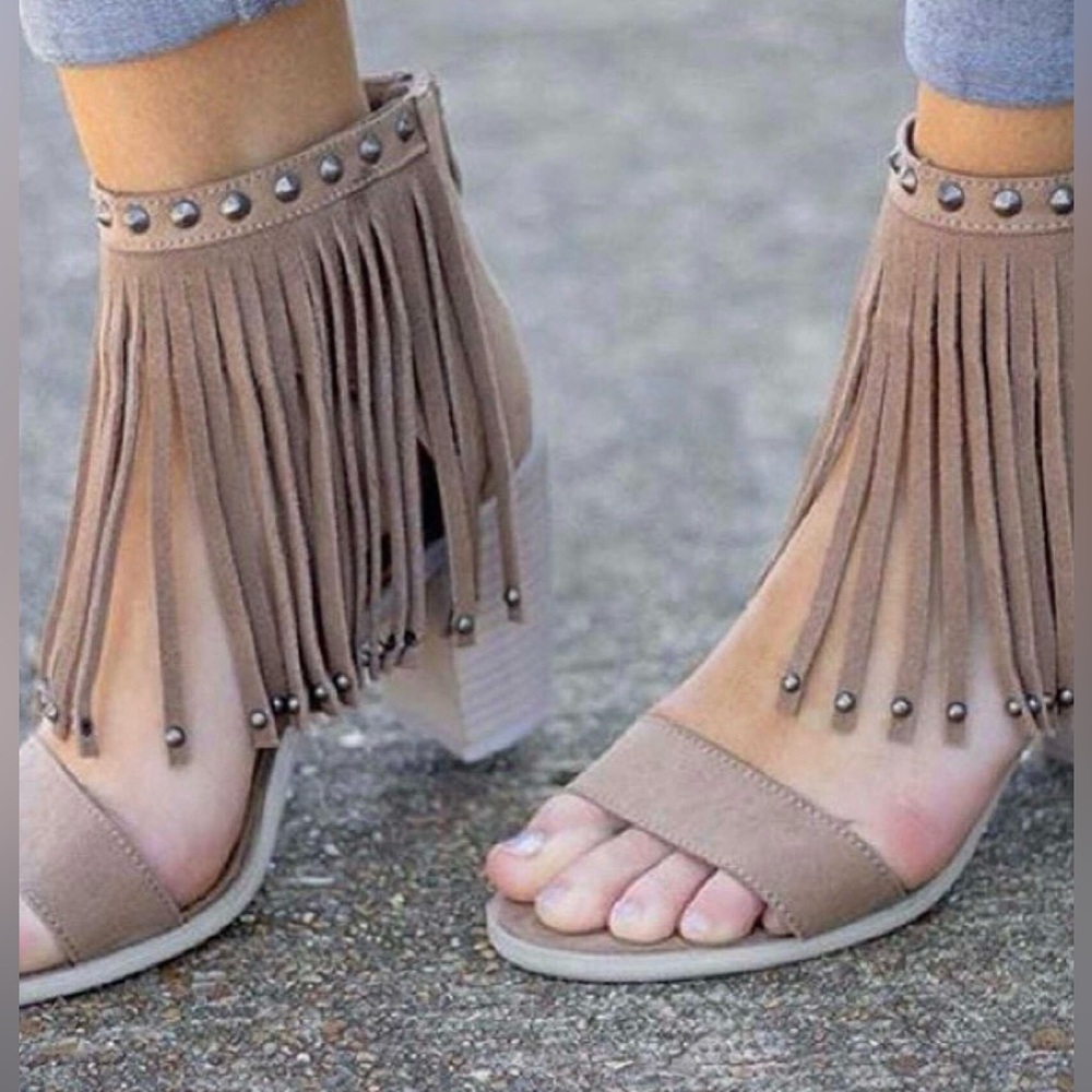 Very Volatile Lux Beige Suede Leather Fringe Heels SZ.8